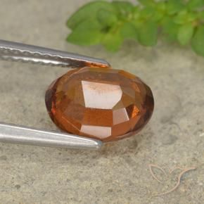 Grenat Hessonite Orange foncé naturelle ovale, 2.30 ct, VS-SI