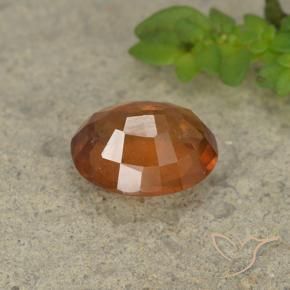 Grenat Hessonite Orange foncé naturelle ovale, 2.05 ct, VS-SI