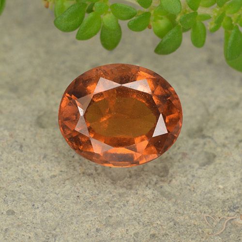Grenat Hessonite Orange foncé naturelle ovale, 1.89 ct, VS-SI