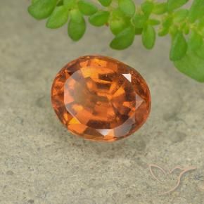 Grenat Hessonite Orange foncé naturelle ovale, 1.77 ct, VS