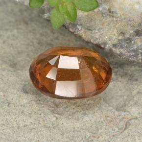 Grenat Hessonite Orange moyen-foncé naturelle ovale, 2.14 ct, VS-SI