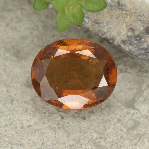 Grenat Hessonite Orange moyen-foncé naturelle ovale, 1.79 ct, VS-SI