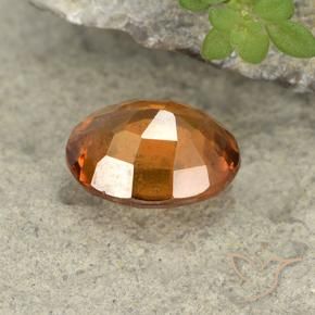 Grenat Hessonite Orange moyen-foncé naturelle ovale, 1.81 ct, VS