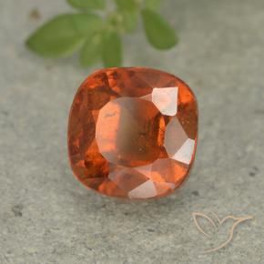 Grenat Hessonite Orange moyen naturelle Coussin, 1.83 ct, VS-SI