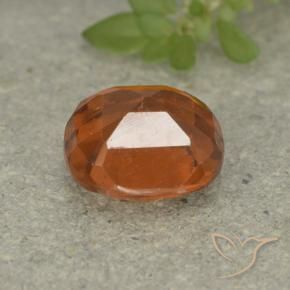 Grenat Hessonite Orange foncé naturelle Coussin, 1.80 ct, VS-SI