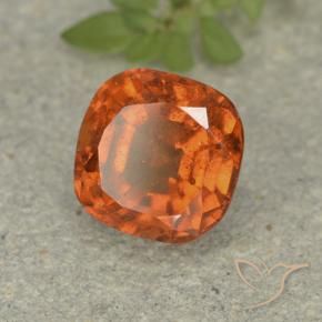 Grenat Hessonite Orange foncé naturelle Coussin, 1.92 ct, VS-SI