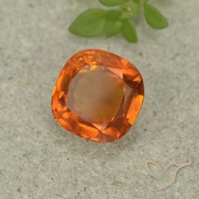 Grenat Hessonite Orange moyen naturelle Coussin, 1.80 ct, VS