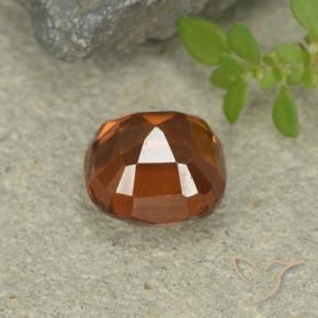 Grenat Hessonite Orange jaunâtre naturelle Coussin, 1.95 ct, VS