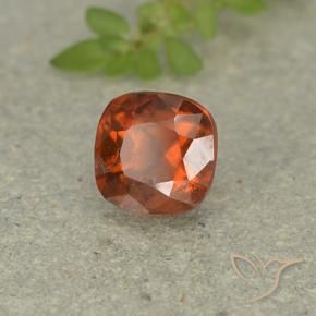 Grenat Hessonite Orange moyen naturelle Coussin, 1.92 ct, VS
