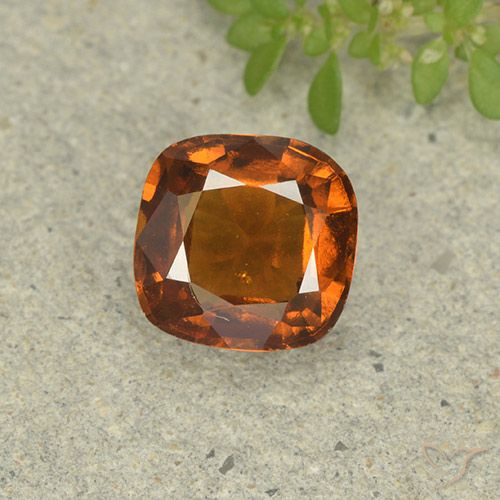 1.60ct Naturel Orange foncé Grenat Hessonite, Coussin, VS