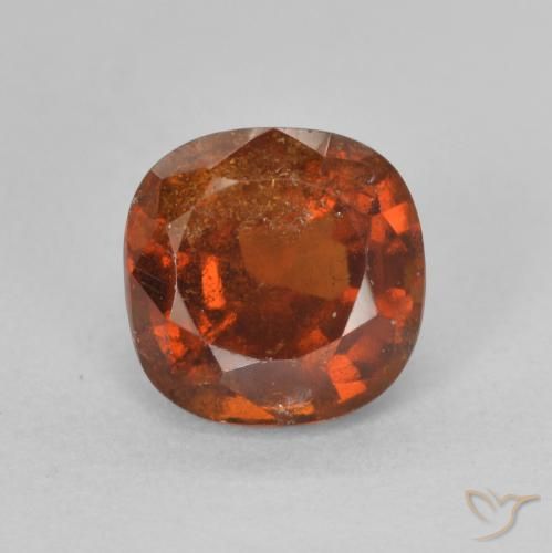 Grenat Hessonite Orange feu naturelle Coussin, 1.92 ct, VS-SI
