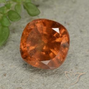 Grenat Hessonite Orange moyen-foncé naturelle Coussin, 1.95 ct, VS-SI