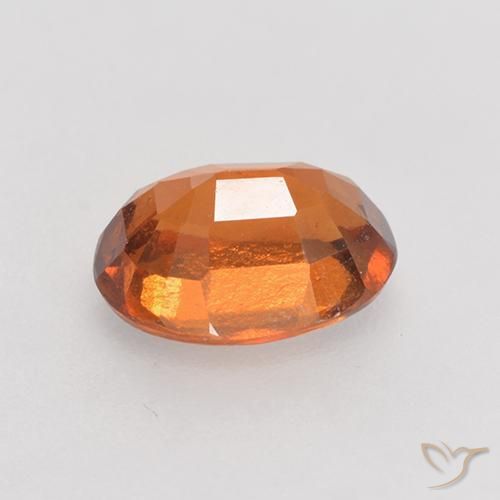 Grenat Hessonite Orange moyen-foncé naturelle ovale, 1.37 ct, VS-SI
