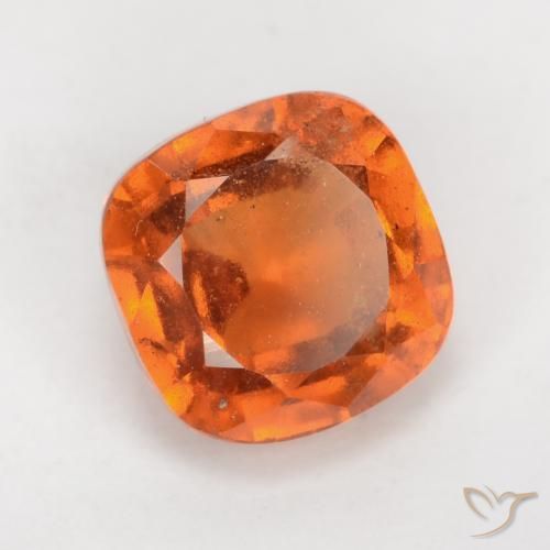 Grenat Hessonite Orange foncé naturelle Coussin, 2.25 ct, VS-SI
