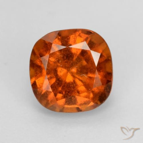 Grenat Hessonite Orange feu naturelle Coussin, 2.03 ct, VS-SI
