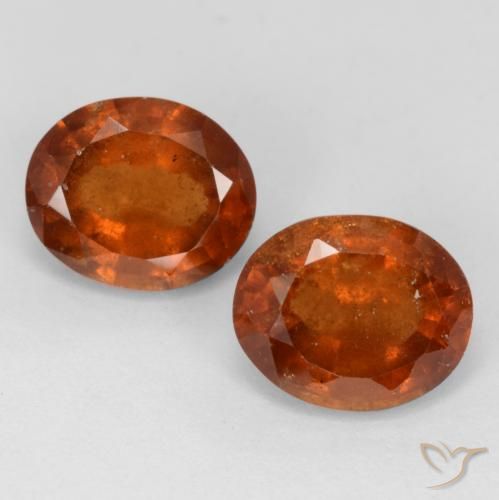 Shop natural 3.67ct Orange foncé Grenat Hessonite gems, ovale, from Madagascar at GemSelect. In stock, global shipping!