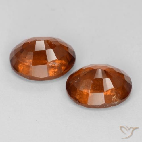 Shop natural 3.67ct Orange foncé Grenat Hessonite gems, ovale, from Madagascar at GemSelect. In stock, global shipping!