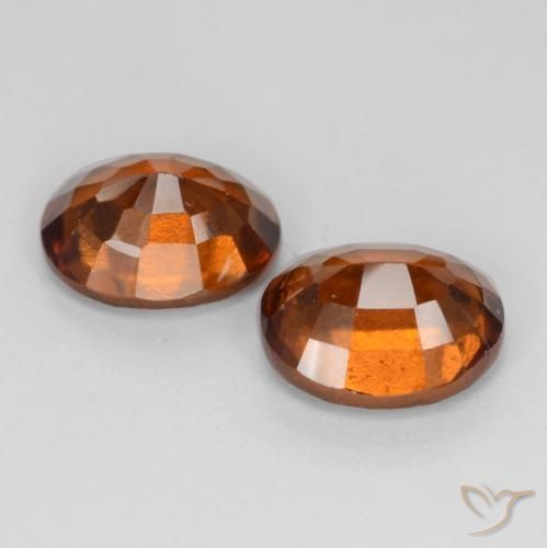 Shop natural 3.85ct Orange foncé Grenat Hessonite gems, ovale, from Madagascar at GemSelect. In stock, global shipping!