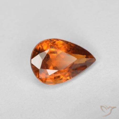 Grenat Hessonite Orange foncé naturelle En forme de poire, 0.70 ct, VS-SI