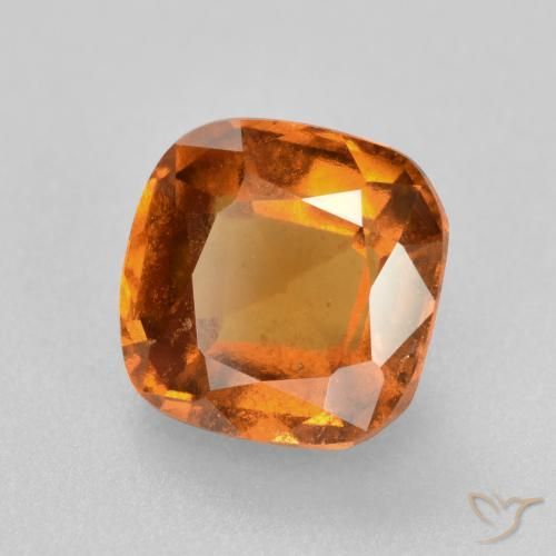 Grenat Hessonite Orange terre naturelle Coussin, 1.81 ct, VS-SI