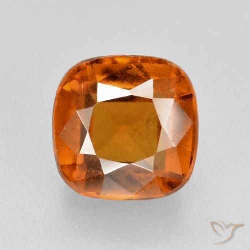 Grenat Hessonite Orange foncé naturelle Coussin, 2.26 ct, VS-SI
