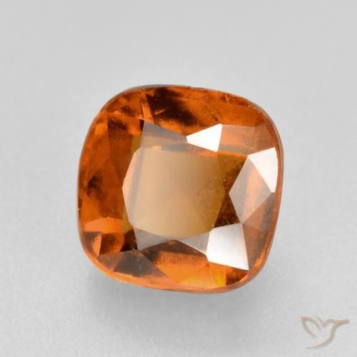 Grenat Hessonite Orange foncé naturelle Coussin, 2.26 ct, VS-SI