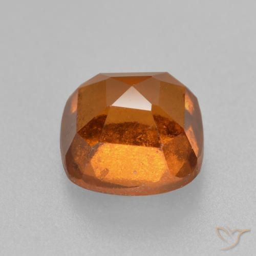 Grenat Hessonite Orange rougeâtre naturelle Coussin, 2.29 ct, VS-SI