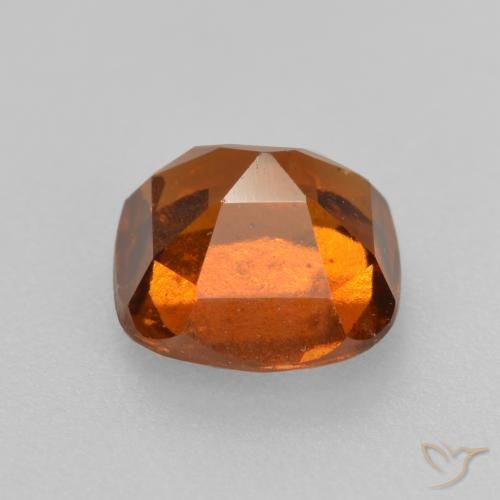 Grenat Hessonite Orange foncé naturelle Coussin, 2.01 ct, VS-SI