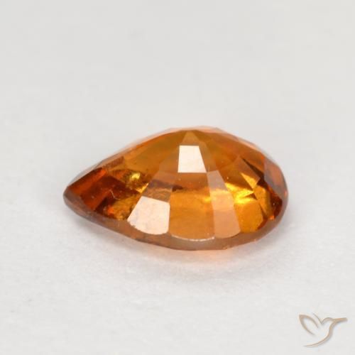 Grenat Hessonite Orange foncé naturelle En forme de poire, 0.82 ct, VS-SI
