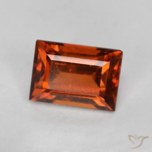 Grenat Hessonite Orange foncé naturelle Baquette, 1.07 ct, VS