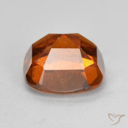 Grenat Hessonite Orange rougeâtre naturelle Coussin, 2.05 ct, VS-SI