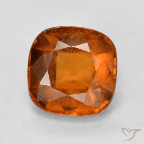 Grenat Hessonite Orange foncé naturelle Coussin, 2.10 ct, VS-SI