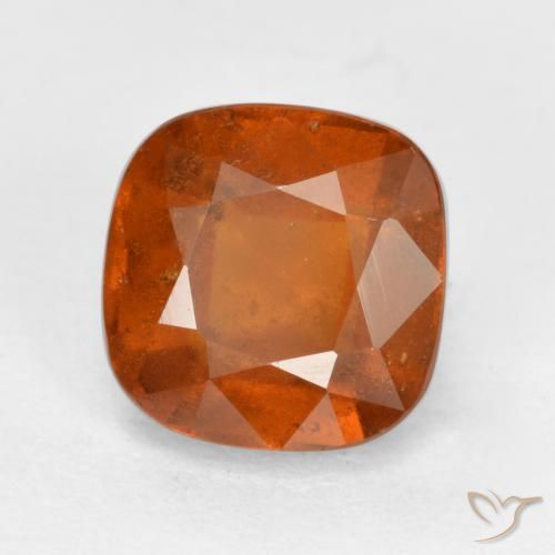 Grenat Hessonite Orange feu naturelle Coussin, 2.12 ct, VS-SI