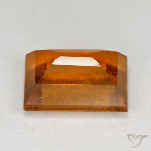 Grenat Hessonite Orange moyen naturelle Baquette, 2.11 ct, VS-SI