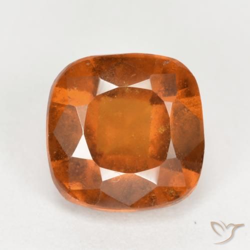 Grenat Hessonite Orange foncé naturelle Coussin, 2.36 ct, VS-SI
