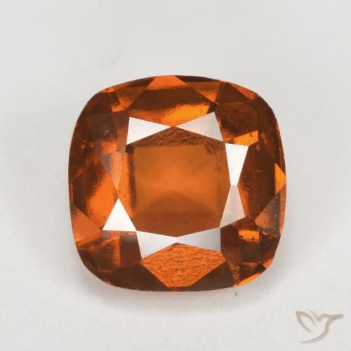 Grenat Hessonite Orange foncé naturelle Coussin, 2.40 ct, VVS-VS