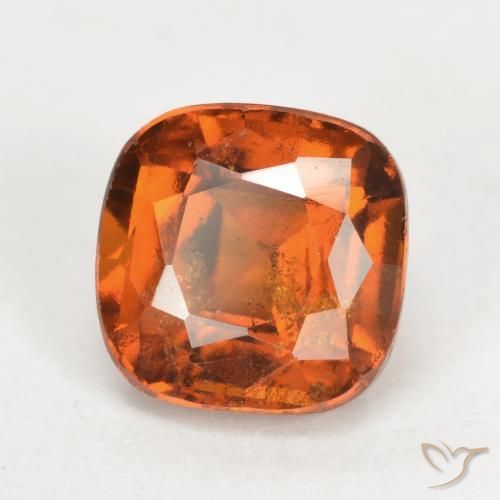 Grenat Hessonite Orange feu naturelle Coussin, 2.42 ct, VS-SI