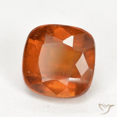 Grenat Hessonite Orange moyen-foncé naturelle Coussin, 2.60 ct, SI