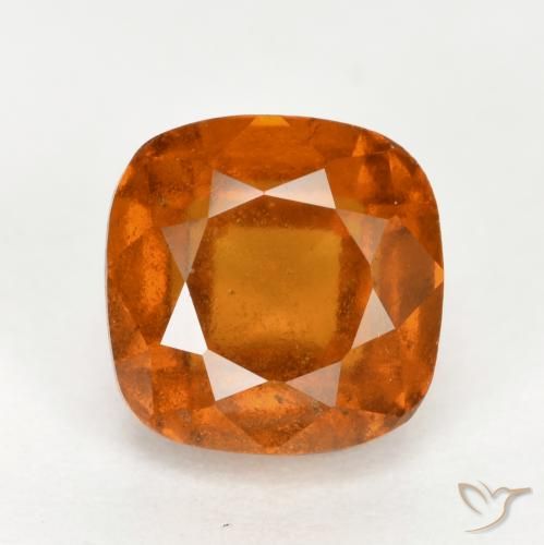 Grenat Hessonite Orange moyen naturelle Coussin, 2.65 ct, VS-SI