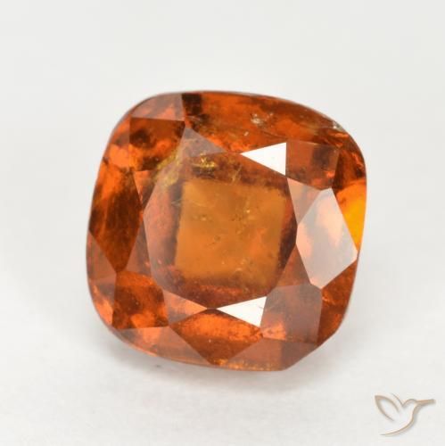Grenat Hessonite Orange moyen-foncé naturelle Coussin, 2.40 ct, SI