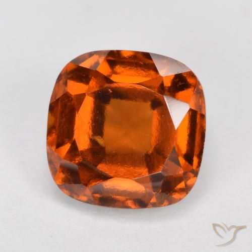 Grenat Hessonite Orange moyen naturelle Coussin, 2.24 ct, VS