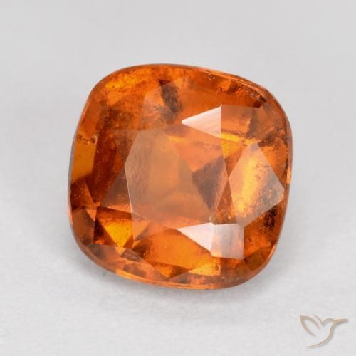 Grenat Hessonite Orange foncé naturelle Coussin, 2.00 ct, VS-SI