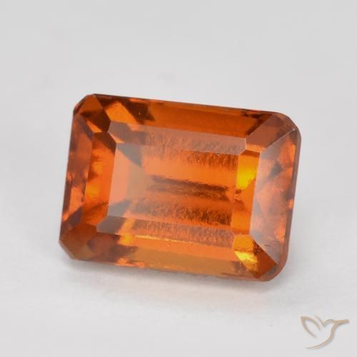 Grenat Hessonite Ambre orange naturelle Octogone / coupe Émeraude, 1.54 ct, VVS-VS