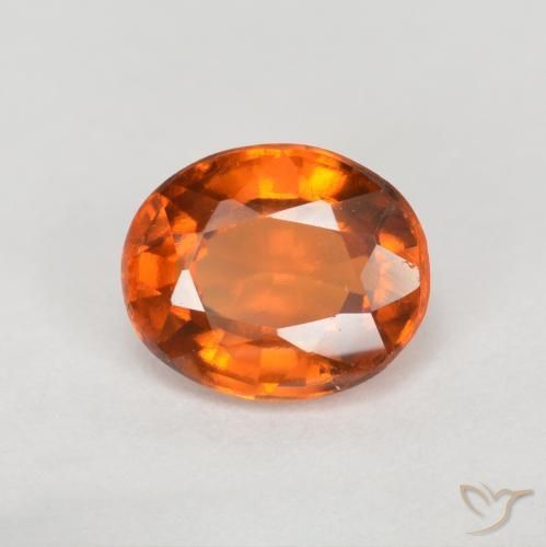 Grenat Hessonite Orange moyen naturelle ovale, 1.26 ct, VVS-VS