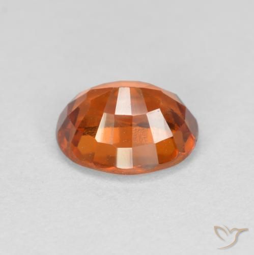 Grenat Hessonite Orange moyen naturelle ovale, 1.26 ct, VVS-VS