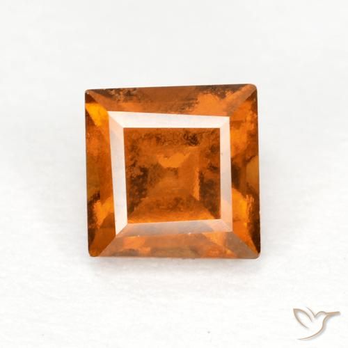 Grenat Hessonite Orange foncé naturelle Carré, 0.90 ct, VS