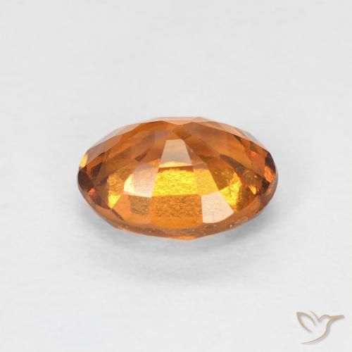 Grenat Hessonite Orange moyen naturelle ovale, 0.77 ct, VS
