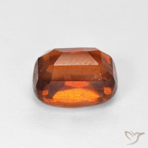 Grenat Hessonite Orange foncé naturelle Coussin, 2.69 ct, VVS-VS