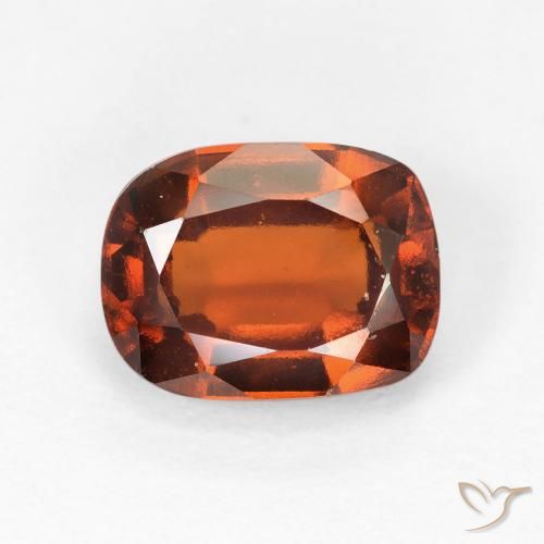 Grenat Hessonite Orange rougeâtre naturelle Coussin, 2.60 ct, VVS-VS