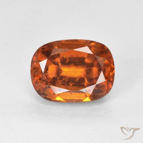 Grenat Hessonite Orange foncé naturelle Coussin, 2.27 ct, VS-SI